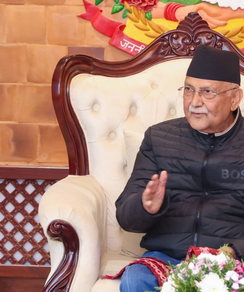 कुनै दल फुटाउने र मिलाउने काम गर्दिनँ : प्रधानमन्त्री ओली