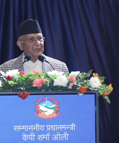 कुनै पनि प्रकारको दबाबमा नपरी काम गर्न नेपाल प्रहरीलाई प्रधानमन्त्रीको आग्रह