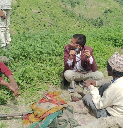 छ वर्षसम्म अन्धविश्वासको शिकार : ‘कुष्ठरोग लागेको’ भन्दै छाउगोठमा थुना परेका धनवीरेको उद्धार