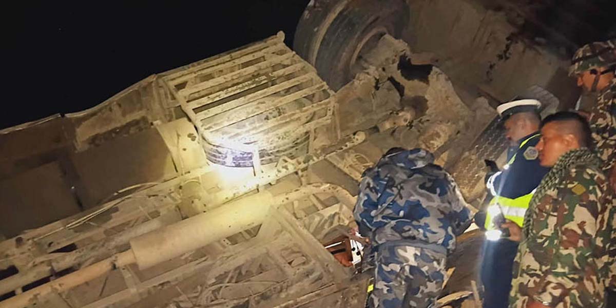 धादिङ बस दुर्घटनामा ज्यान गुमाउने १९ जनाकै सनाखत, सरकारले बनायो छानबिन समिति