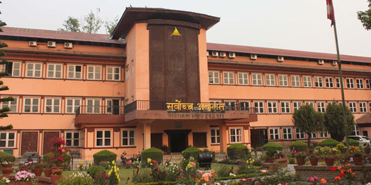 प्रधानन्यायाधीशकै आदेश नमानिने हो भने अदालत कसरी चल्छ ?