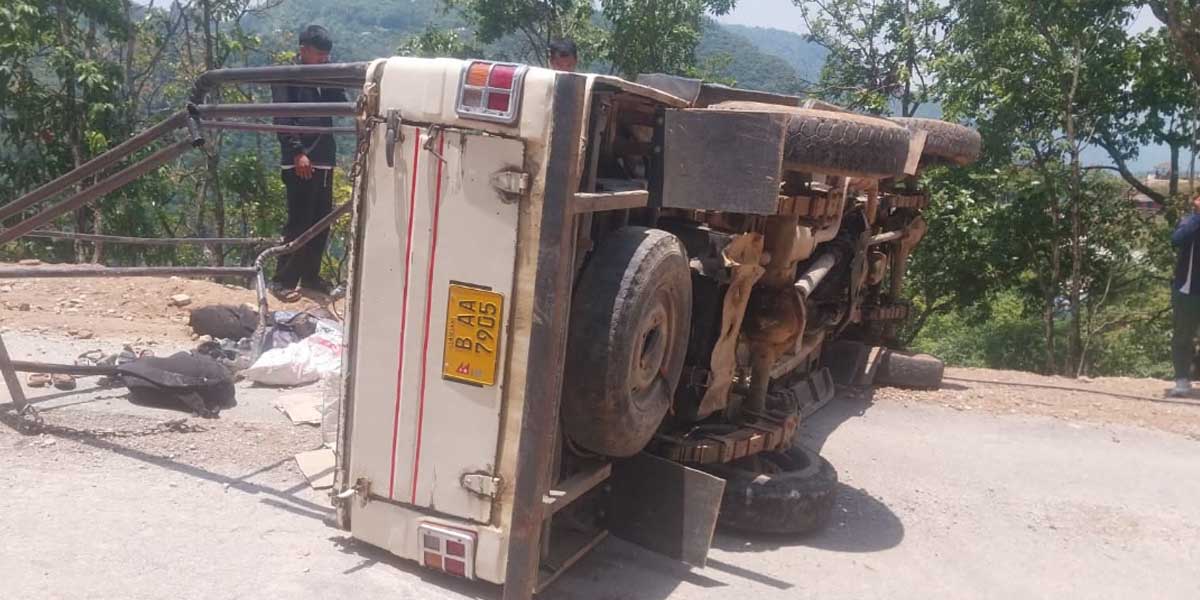 स्याङ्जामा जीप दुर्घटना हुँदा एकको मृत्यु, १७ घाइतेलाई पोखरा ल्याइयो