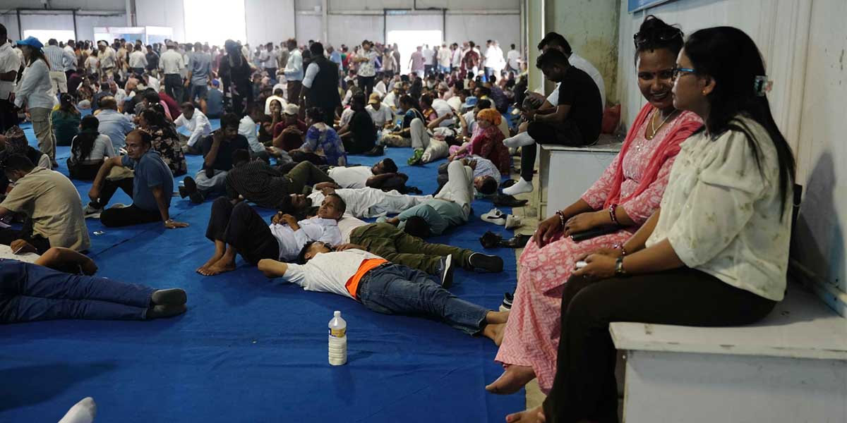 रास्वपा महाधिवेशन अस्तव्यस्त, प्रचण्ड गर्मीमा नेता-कार्यकर्ता अलपत्र पारेर बन्दसत्र स्थगित