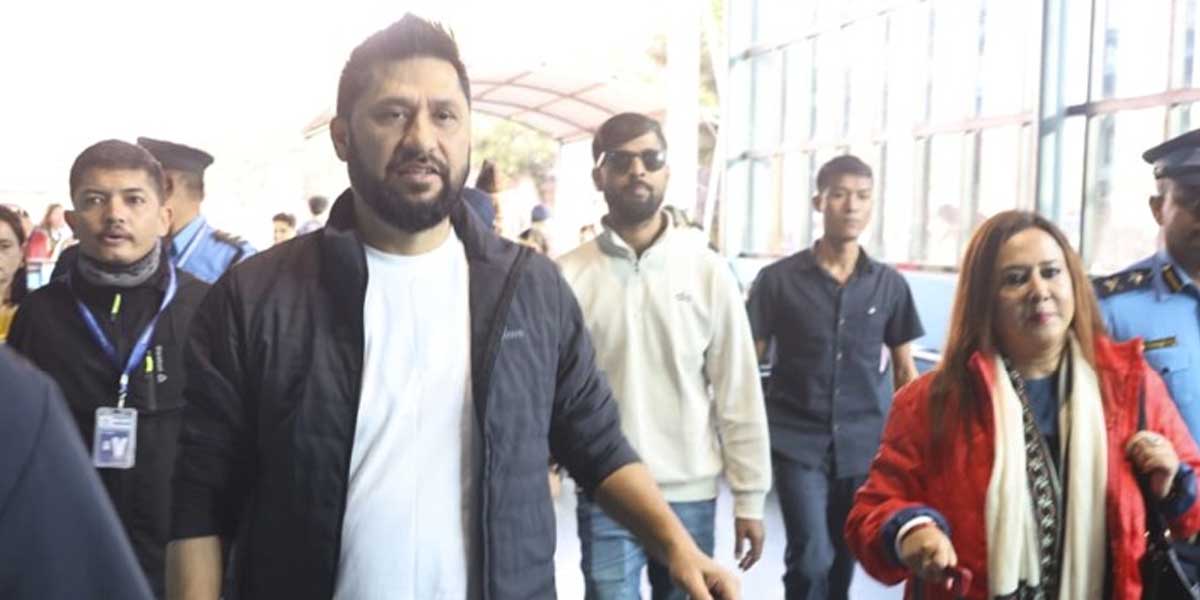 रास्वपा सभापति रवि लामिछाने श्रीमतीसहित तीन दिने तीर्थाटनका लागि भारत प्रस्थान